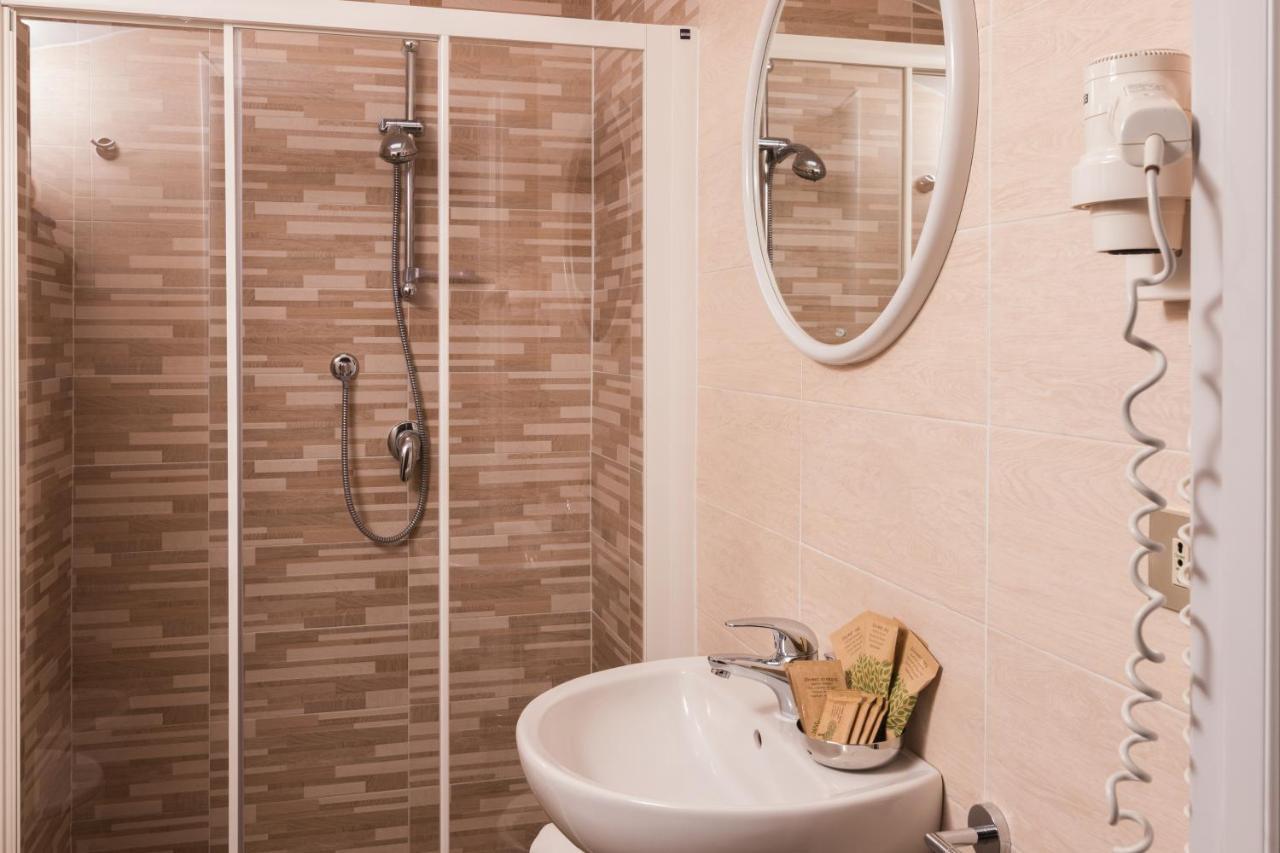 Hotel Lydia Τσέρβια Εξωτερικό φωτογραφία