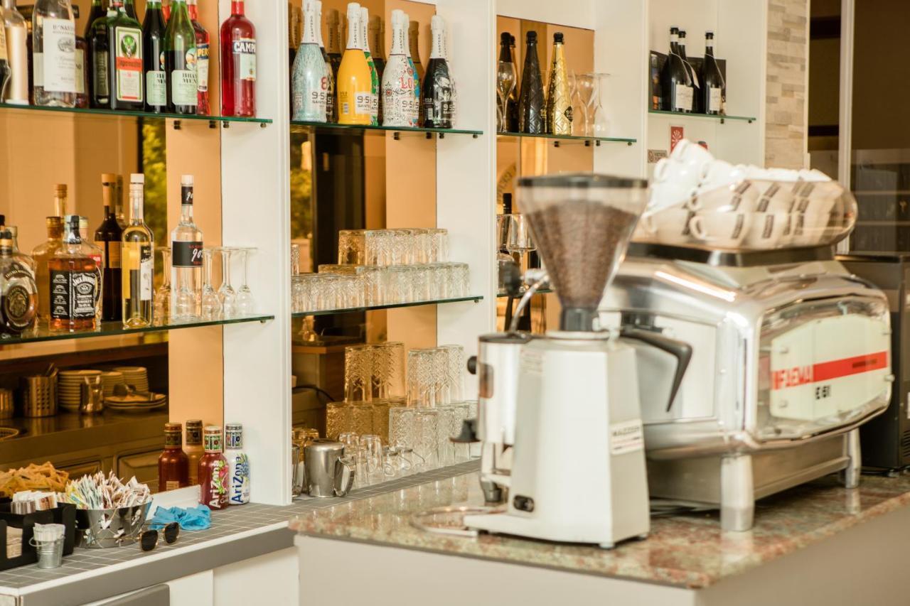 Hotel Lydia Τσέρβια Εξωτερικό φωτογραφία